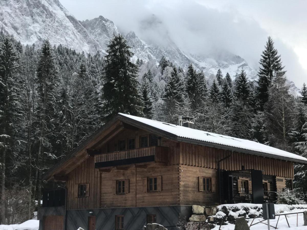 Chalet S - 5 Sterne Luxus Ferienhaus Direkt Am Eibsee Und Zugspitze Grainau Exterior foto